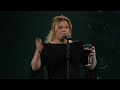 Capture de la vidéo Kelly Clarkson - A Minute + A Glass Of Wine (Live In Green Bay, Wi)