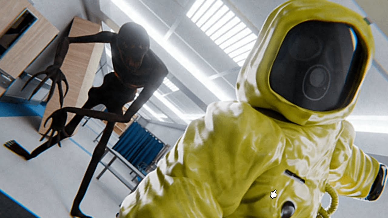 You NEED TO play this Roblox BACKROOMS game!!!