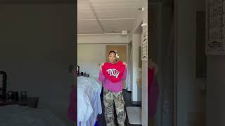 game day fit🏈 #dorm #ootd #ootdfashion #college #grwm #outfit screenshot 1
