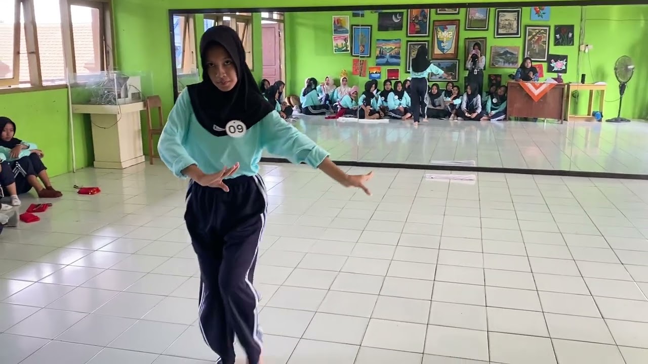 TUGAS KOREOGRAFI TARI KELAS XI 1|| TARI LAH WETAH