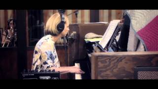 In A Nutshell (Jamie Baum)  - Monika Herzig's The Whole World in Her Hands