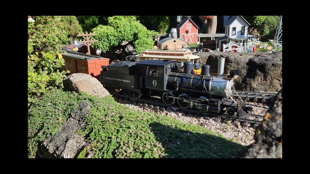 COGRA member's railway in ON, Canada. Eisenbahn eines Mitglieds der Spur G in Kanada. Aug 2024.