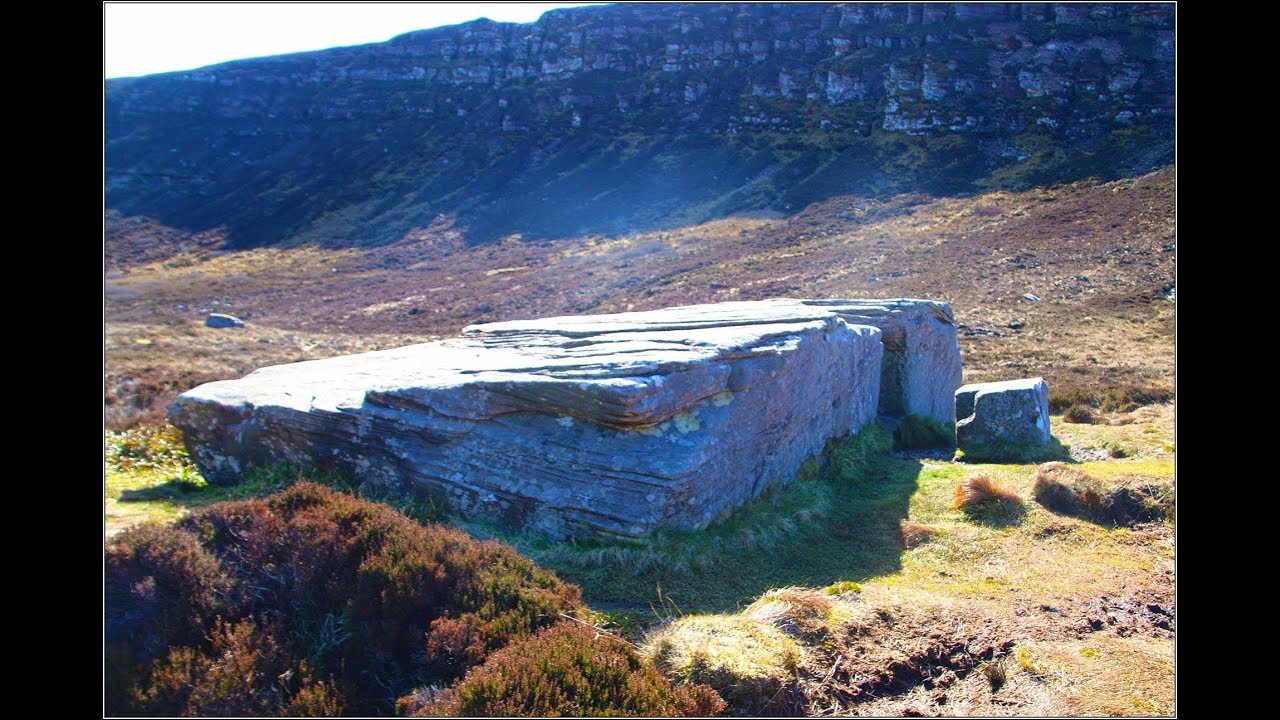 Dwarfie Stane