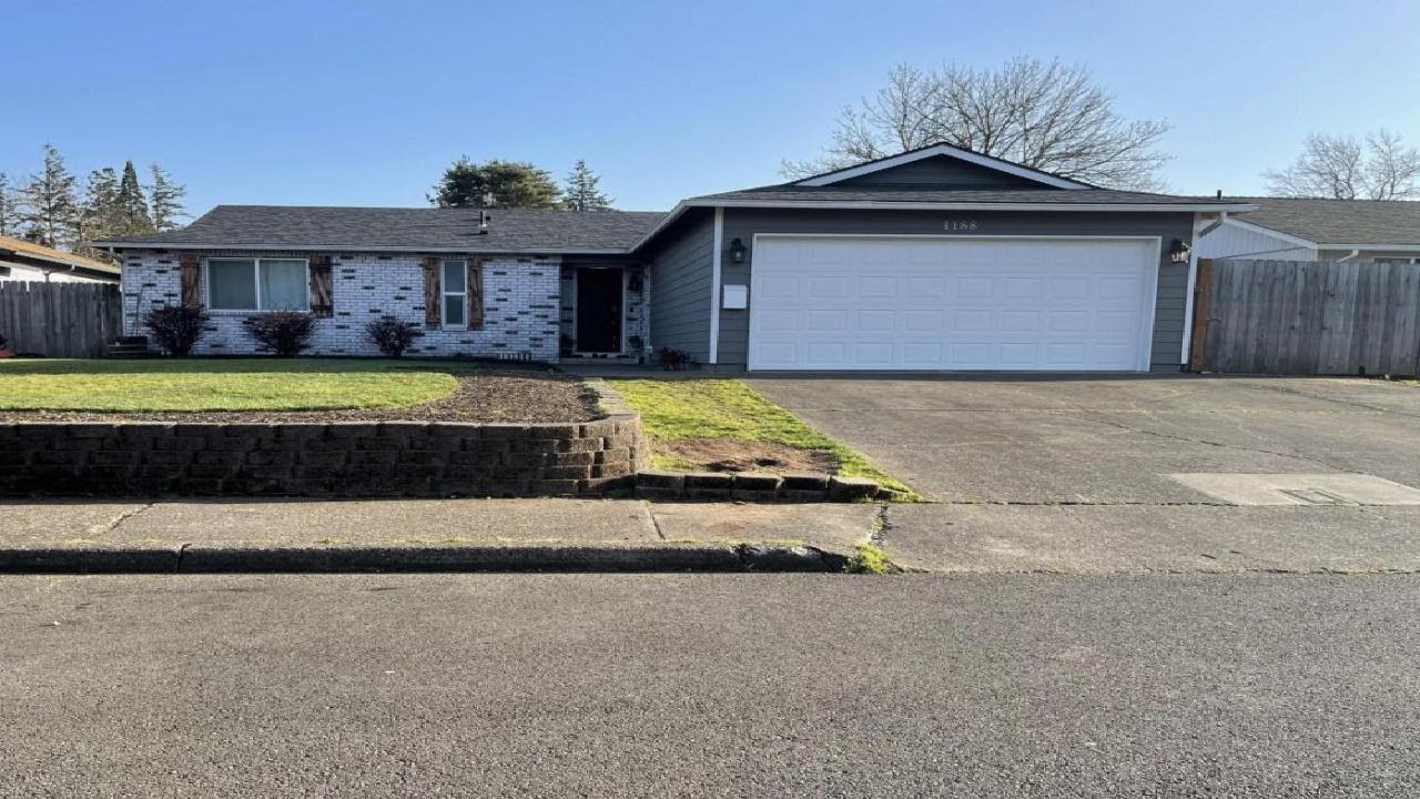 1188 Ventura Street, Keizer, OR Presented by Christy Symons.