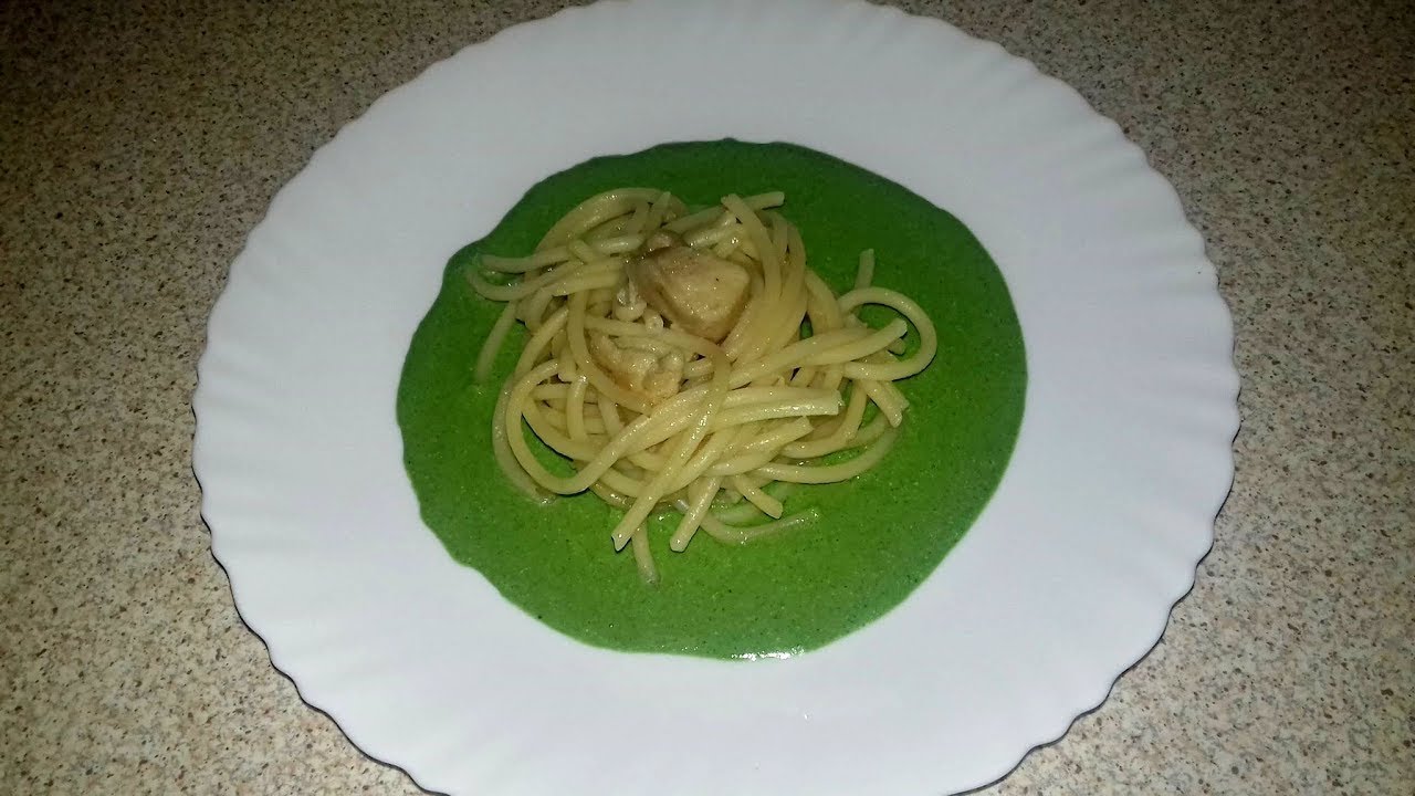 Makarona te shijshme me Pule dhe Salce Spinaqi - Chicken Pasta with Spinach Sauce
