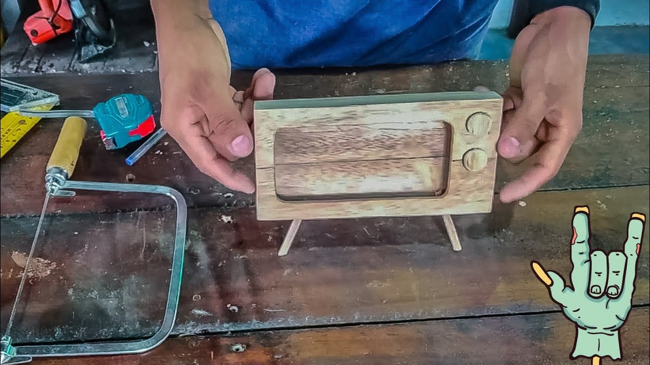 CONVIERTE TU MOVIL EN UNA MINI TV 📲🖥️  / base para celular / woodworking