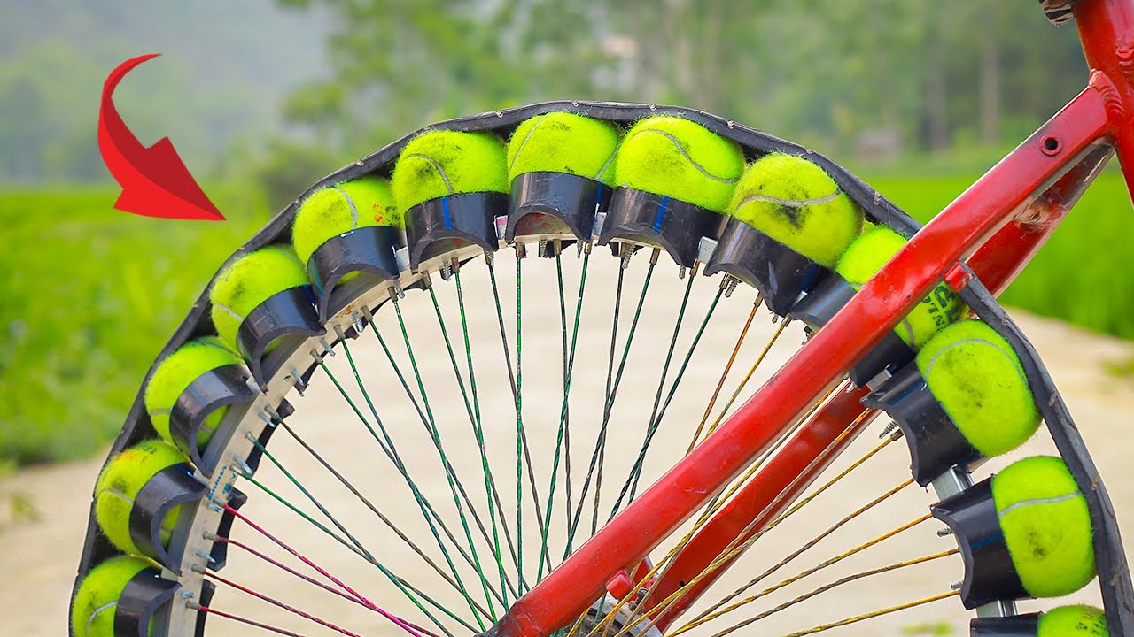 Я сделал шины из теннисных мячей.