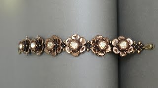 Czech Rose Petals Bracelet - FREE bracelet tutorial - Pattern by Sidonia
