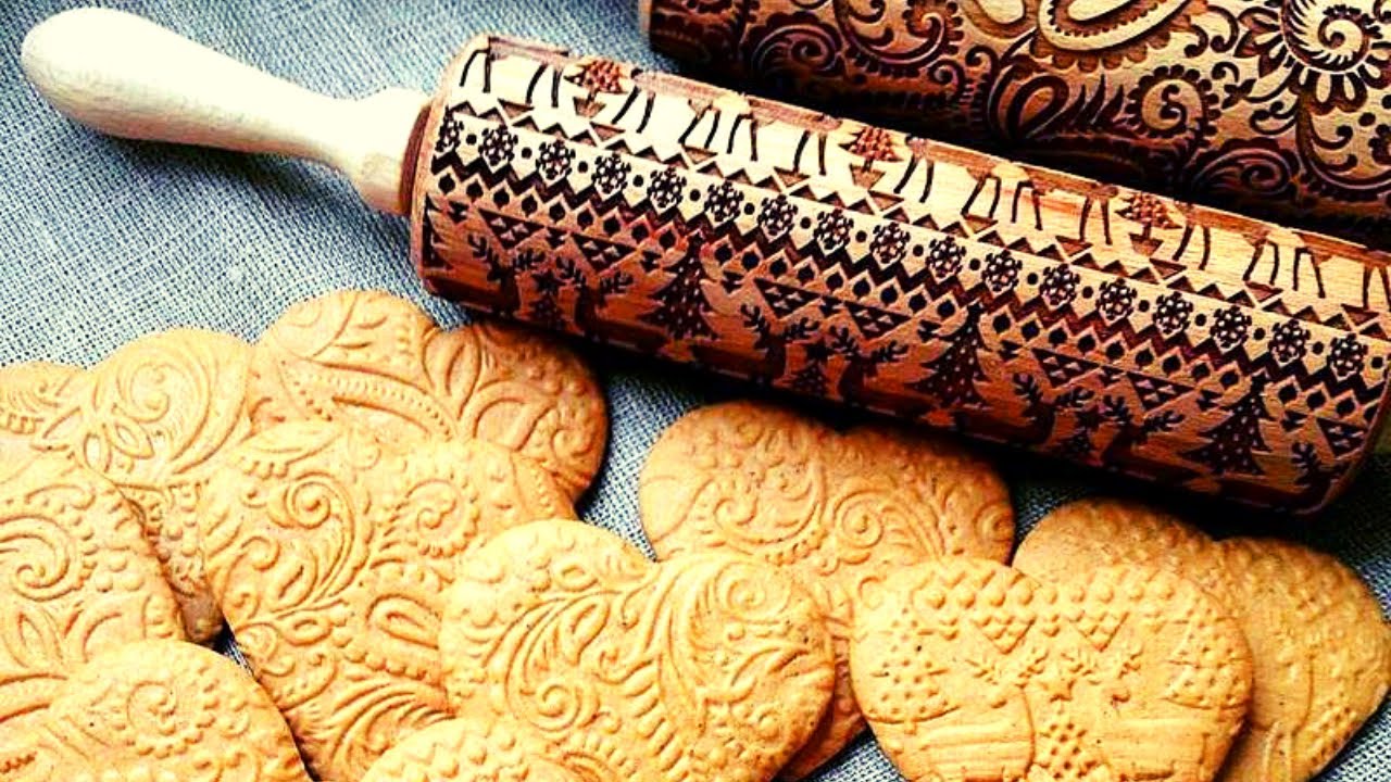 Super Cool Christmas Rolling Pin