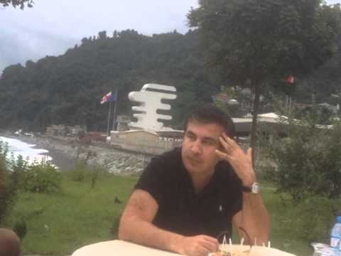 სარფის საბაჟო გამშვებ პუნქტთან რიგებია