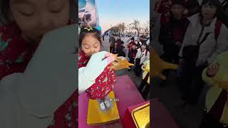 Wang Dachui Performed Sugar Figure Blowing On The Street Video Food