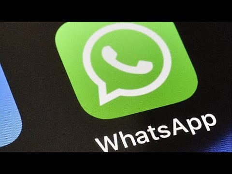 После ограничения доступа к Telegram Россия блокирует WhatsApp и продвигает свой мессенджер Mах