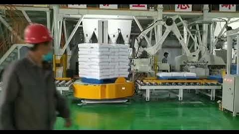 Automatic bag robot palletising stretching film wrapping line/bag palletizer machine