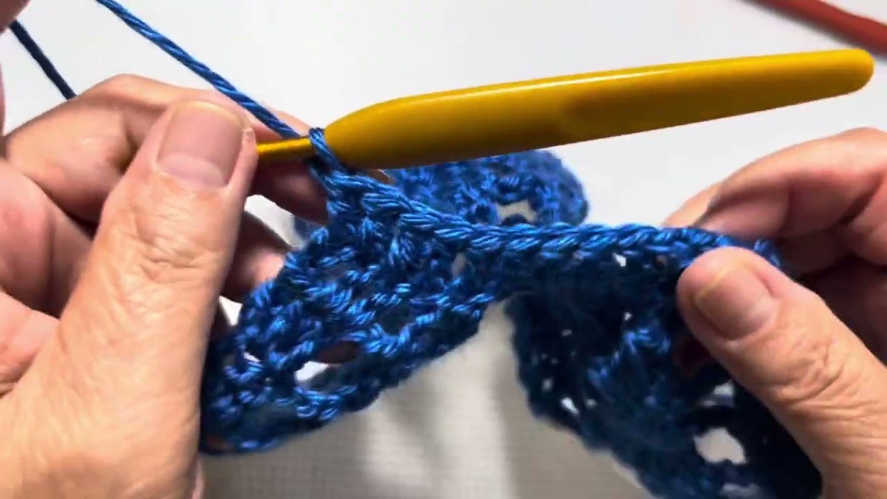 Kitchen towel topper