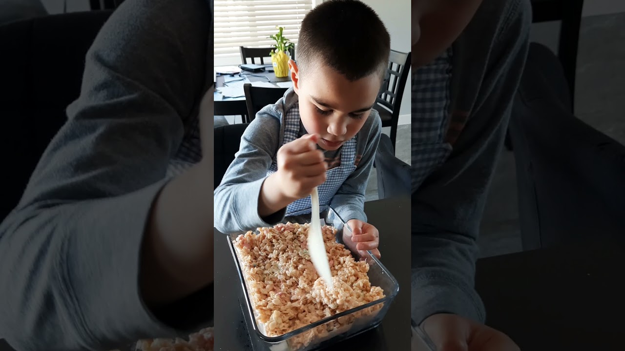 How to make rice crispies covered with chocolate. Cooking with Mama - YouTube
