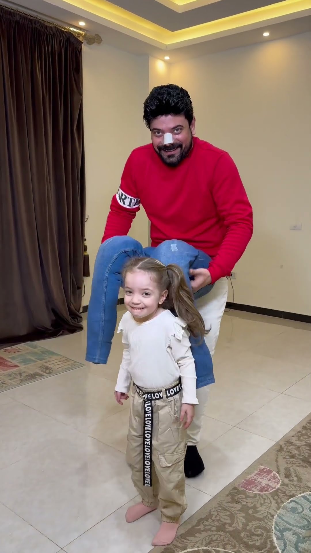 حملتني و مشيت فيني