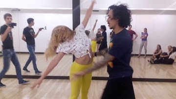 Carlos Oliveira and Anastasia - Zouk 4 Demo (Feliz e Ponto)