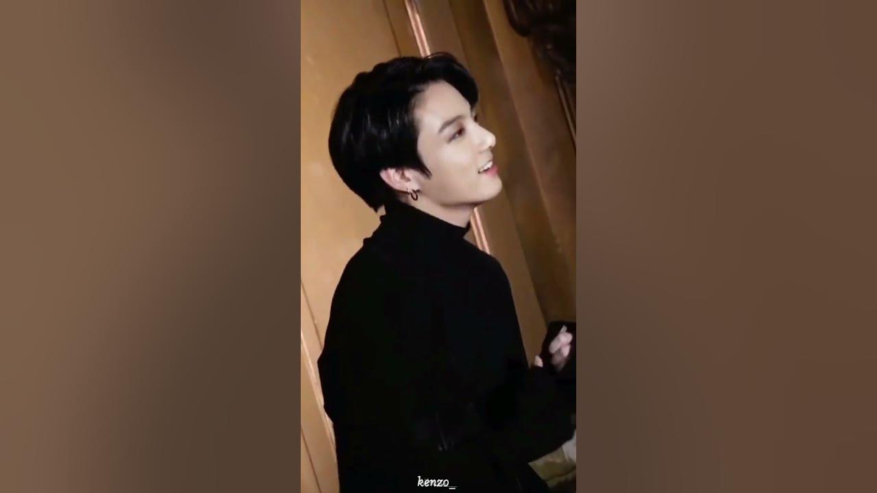 sakitnya tuh di sini di dalam hatiku~~