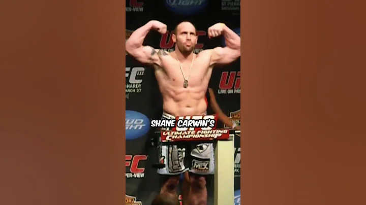 Joe Rogan on the UFC Fighter With Giant Fists 👊