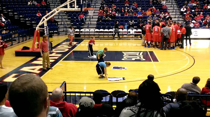 Kristin & Ryan Samford Basektball Fun!