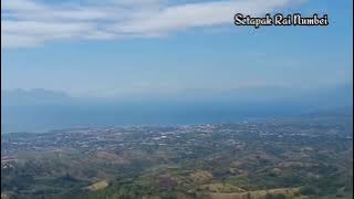 Pemandangan Kota Maumere Manise Dilihat dari Bukit Nilo Kabupaten Sikka NTT (MOF)