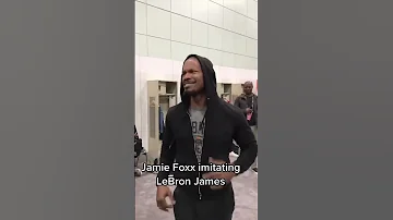 Jamie foxx does hilarious impersonation of lebron 😂