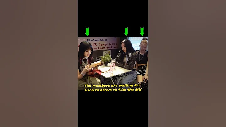 Members' reactions when Jisoo arrived 🤣 #shorts #blackpink #jisoo #jennie #rosé #lisa