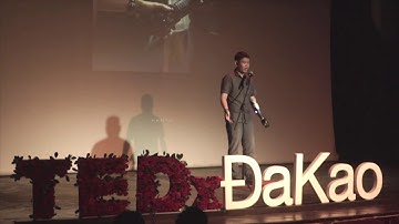 Create Values From Your Uniqueness (Đổi Mới Từ Những Điều Khác Biệt) | Duoc Pham | TEDxĐaKao