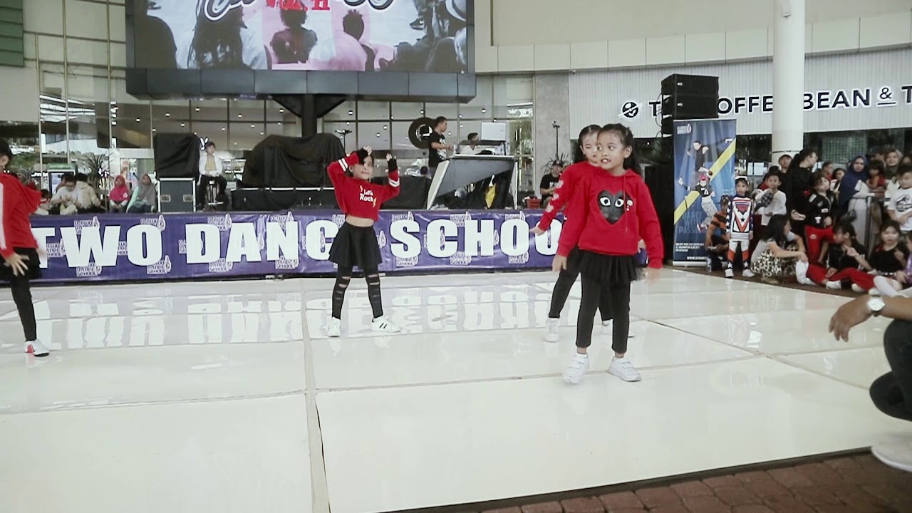 O-Two Dance Showcase Vol.11 | Kidz Class by Danzel - YouTube
