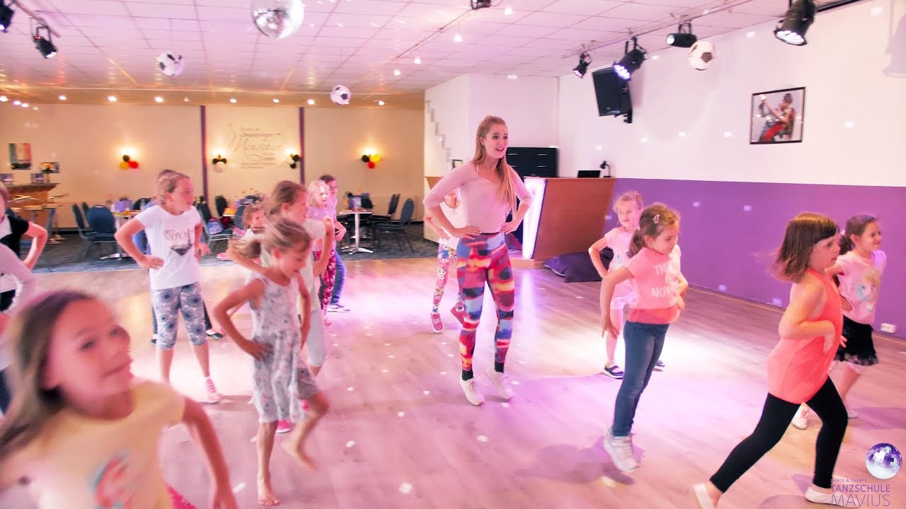 Wo Kann Man Tanzen Gehen In Der Nähe Kindertanzen – Kinder-Tanzkurse in der Tanzschule Mavius - YouTube