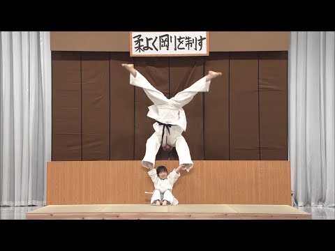 Thief Throwing Masquerade Award Official