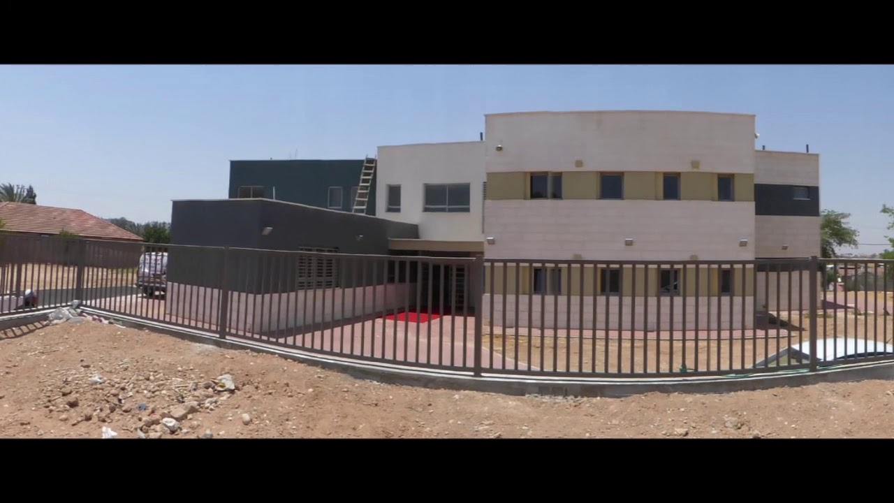 בניין בית חבד 770 אופקים - YouTube