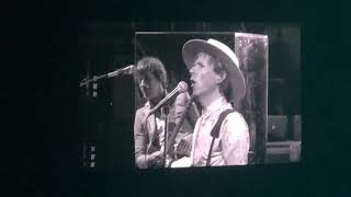 Beck-"Dreams" and "Girl" live at Pine Knob