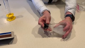 7.1 Lesson 5 - Flammability Gas from the Bath Bomb - Audio Description