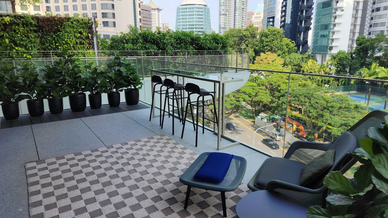 Gorgeous Condo Boulevard 88 For Sale. 2 plus Study 1313sqft  Freehold at the Heart Of Orchard