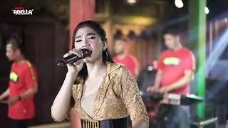 Lusyana Jelita  Payung Hitamadella