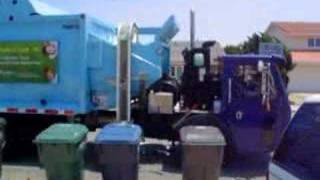 Rainbow Disposal Truck 197