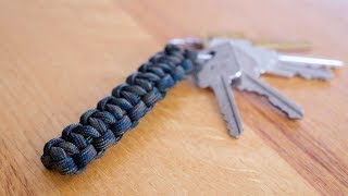 SUPER EASY Paracord Keychain in 90 SECONDS!!