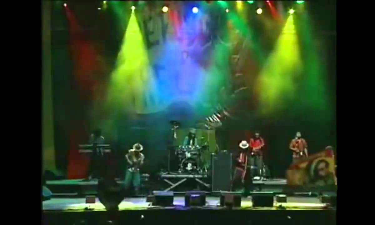 Gregory Isaacs - Instrumental Reggae (Live in Bahia - Brazil) Gregory Isaacs - Instrumental Reggae (Live in Bahia - Brazil)