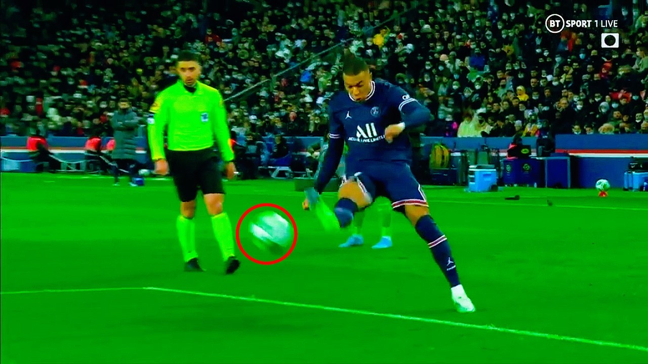 LEGENDARY ASSISTS IN FOOTBALL