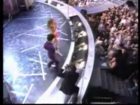 Vidéo Prince   Beyonce   Purple Rain Medley 2004 Grammy de Denis RYFELL Beaudin Actualité   Denis RYFELL Beaudin   wat tv