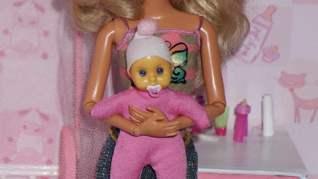 barbie baby bottle