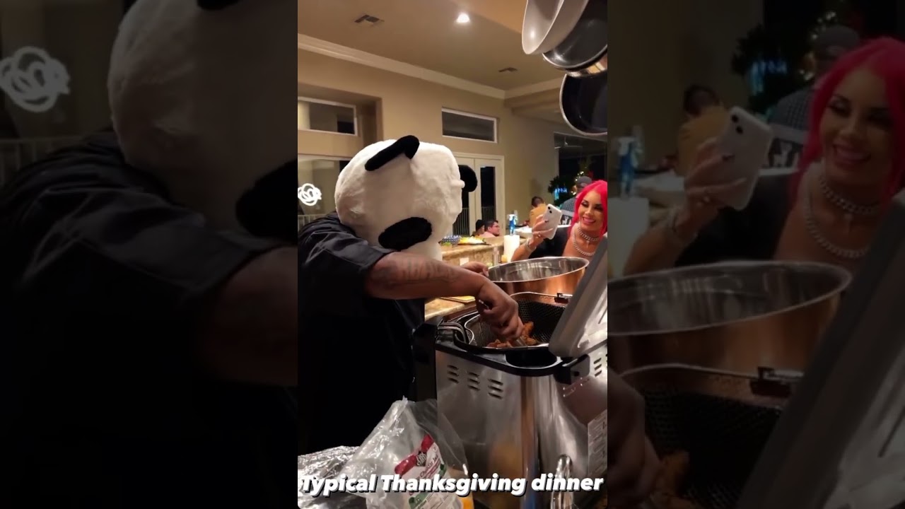 We had a panda cook for us on thanksgiving 🤣🤣🤣