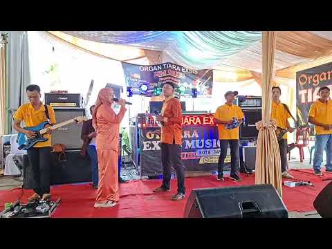 Where The Hell Are These Tiaras?! A Frustrating Tiara Tuesday #jewelryhistory #tiaratuesday