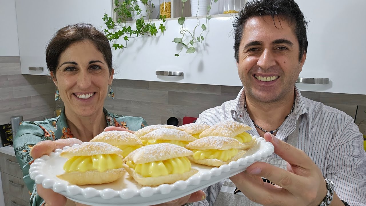 Sporcamuss pugliesi con crema pasticcera - Ricetta