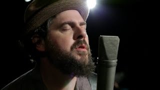 Patterson Hood - Heat Lightning Rumbles In The Distance - HearYa Live Session 9/23/12 chords