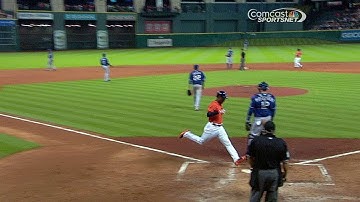 TEX@HOU: Altuve lines a double to knot the game at 2