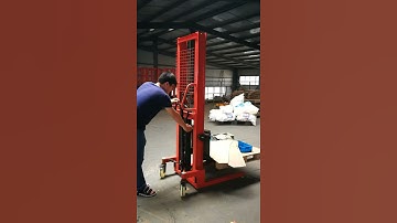 【step and step】clear and full operation of manual stacker in the factory
