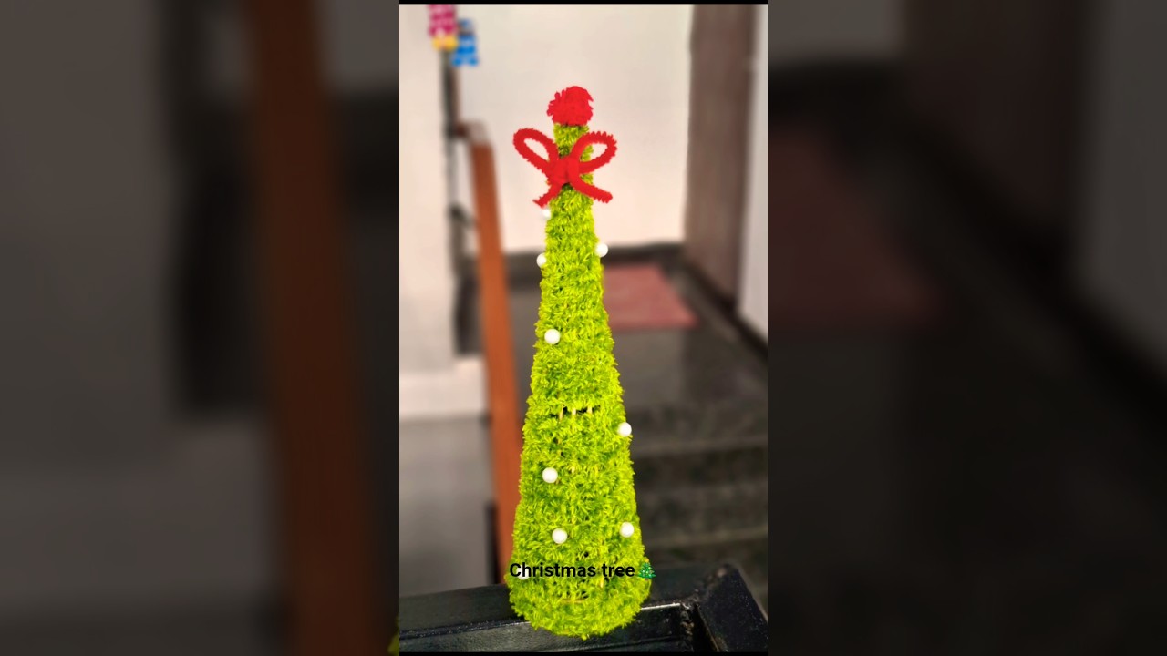 🎄 DIY Christmas Tree ✂️✨ | Wool Se Banaye Cute Mini Tree! 🧶💚 