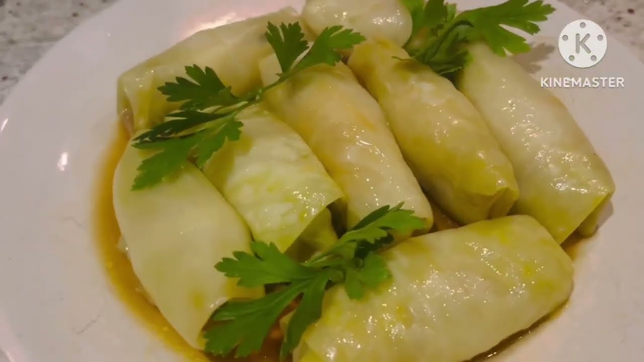 Steam cabbage roll